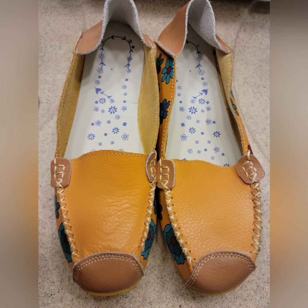 Soles Floral Leather Driving Shoes With Remote Control Soles Women's 11.5